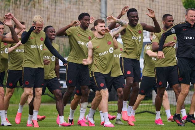 June 10, 2026, Toronto, On, Canada: Players warm up during a Team Canada World Cup training session in Toronto, on Wednesday, June 10, 2026. Canada News - June 10, 2026  - ZUMAc35_ 20260610_zaf_c35_075 Copyright: xSammyxKoganx