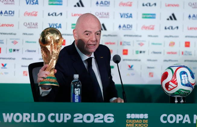 Fußball, FIFA WM 2026, Pressekonferenz in Mexiko-City mit Gianni Infantino #2 Infantino attends a press conference, PK, Pressekonferenz on the eve of the FIFA World Cup, WM, Weltmeisterschaft, Fussball 2026 opening match FIFA President Gianni Infantino attends a press conference on the eve of the FIFA World Cup 2026 opening match, in Mexico City, Mexico, 10 June 2026. MEXICO CITY Mexico  Copyright: xISAACxESQUIVELx