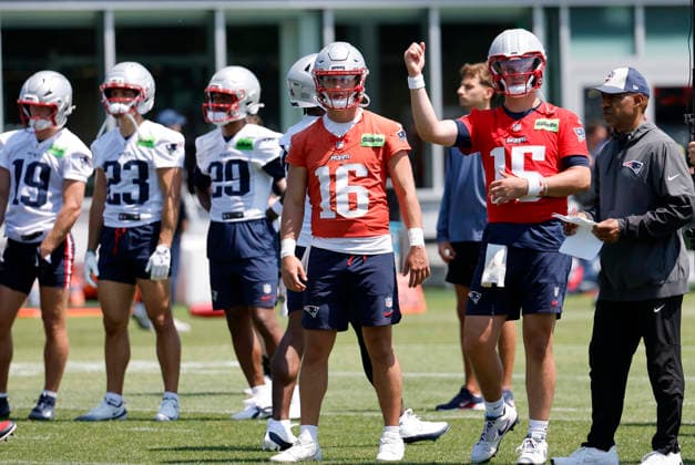 FOXBOROUGH, MA - JUNE 10: Tommy DeVito 16 of the New England Patriots and Behren Morton 15 of the New England Patriots look on during New England Patriots Minicamp on June 10, 2026, at Gillette Stadium in Foxborough, Massachusetts. (Photo by Fred Kfoury III Icon Sportswire) NFL, American Football Herren, USA JUN 10 New England Patriots OTA EDITORIAL USE ONLY Icon482260610027