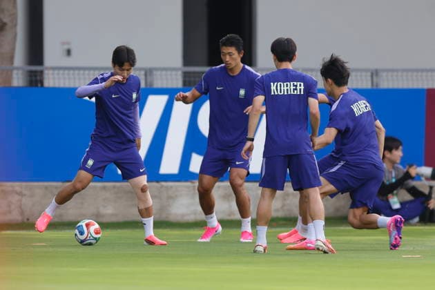 Fußball, FIFA WM 2026, Nationalteam Südkorea, Training South Korea holds training session ahead of 2026 World Cup match in Guadalajara South Korean players during a training session in Guadalajara, Mexico, 10 June 2026. South Korea and Czechia will face each other at the Estadio Akron in Guadalajara on the opening day of the 2026 World Cup. Guadalajara Mexico  Copyright: xFranciscoxGuascox