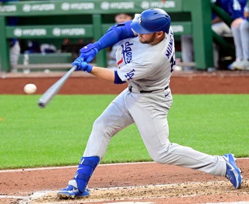 Baseball, MLB, Pittsburgh Pirates - Los Angeles Dodgers Los Angeles Dodgers third baseman Max Muncy (13) doubles to right in the fourth inning against the Pittsburgh Pirates at PNC Park on Wednesday, June 10, 2026 in Pittsburgh.  PIT2026061017 ArchiexCarpenter