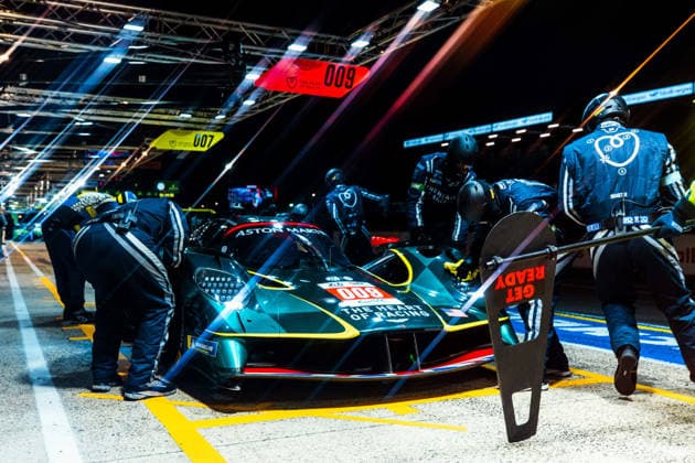 Motorsport, 24 Stunden von Le Mans, Training und Qualifikation #2 24 HEURES DU MANS 2026 - FREE PRACTICE AND QUALIFIYING SESSION 009 RIBERAS Alex (esp), SORENSEN Marco (dnk), DE ANGELIS Roman (can), Aston Martin THOR Team, Aston Martin Valkyrie 009, Hypercar, action during the Free Practice and Qualifying session of the 24 Hours of Le Mans 2026, 3rd round of the 2026 FIA World Endurance Championship, from June 10 to 11, 2026 on the Circuit des 24 Heures du Mans in Le Mans, France -  Copyright: xAndreaxLorenzinax