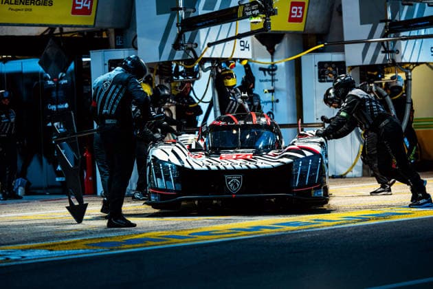 Motorsport, 24 Stunden von Le Mans, Training und Qualifikation #2 24 HEURES DU MANS 2026 - FREE PRACTICE AND QUALIFIYING SESSION 94 DUVAL LoÃ¯c (fra), JAKOBSEN Malthe (dnk), POURCHAIRE ThÃ o (fra), Peugeot TotalEnergies, Peugeot 9X8 94, Hypercar, action during the Free Practice and Qualifying session of the 24 Hours of Le Mans 2026, 3rd round of the 2026 FIA World Endurance Championship, from June 10 to 11, 2026 on the Circuit des 24 Heures du Mans in Le Mans, France -  Copyright: xAndreaxLorenzinax