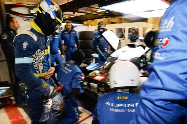 Motorsport, 24 Stunden von Le Mans, Training und Qualifikation #2 24 HEURES DU MANS 2026 - FREE PRACTICE AND QUALIFIYING SESSION 36 MAKOWIECKI FrÃ dÃ ric (fra), GOUNON Jules (fra), MARTINS Victor (fra), Alpine Endurance Team, Alpine A424 36, Hypercar, pitstop, arrÃªt aux stands, michelin engineer, portrait, during the Free Practice and Qualifying session of the 24 Hours of Le Mans 2026, 3rd round of the 2026 FIA World Endurance Championship, from June 10 to 11, 2026 on the Circuit des 24 Heures du Mans in Le Mans, France - Le MansFrance  Copyright: xFREDERICxLExFLOCxHx
