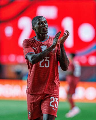 June 10, 2026, Leiria, Leiria, Portugal: NUNO MENDES of Portugal national team, Nationalteam seen applauding after being subbed during the International Friendly, Länderspiel, Nationalmannschaft match between Portugal and Nigeria at Estadio Dr Magalhaes Pessoa on June 10 2026, in Leiria, Portugal. Soccer 2026: Portugal Vs Nigeria  - ZUMAa269 20260610_zsp_a269_063 Copyright: xSandroxAlemaox