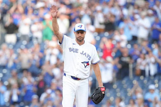 June 10, 2026, Toronto, On, CAN: Toronto Blue Jays pitcher Max Scherzer (31) reacts after striking out Philadelphia Phillies designated hitter Kyle Schwarber (12) to record his 3500th strike out during first inning MLB, Baseball Herren, USA baseball action in Toronto on Wednesday June 10, 2026. Max Scherzer  - ZUMAc35_ 20260610_zaf_c35_182 Copyright: xChrisxYoungx