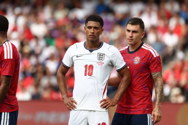 ORLANDO, FL - JUNE 10: England midfielder Jude Bellingham (10) waits for a corner kick in the first half during the friendly soccer match betwene England and Costa Rica on Wednesday, June 10, 2026 at i nter&Co Stadium in Orando, FL (Photo by Peter Joneleit Icon Sportswire) SOCCER: JUN 10 England vs Costa Rica EDITORIAL USE ONLY Icon260610070
