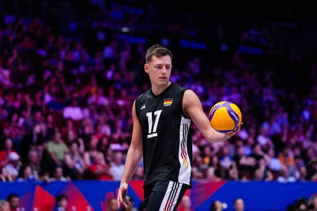 Canada V Germany - 2026 Men s Volleyball Nations League - Ottawa -Day1 Jan Zimmermann 17 of Germany celebrates during the 2026 Men s Volleyball Nations League match between Canada and Germany at TD Place Arena in Ottawa, Canada, on June 10, 2026. Ottawa Ontario Canada  Copyright: xYuanxTianx originalFilename:tian-2026mens260610_npuGx.jpg