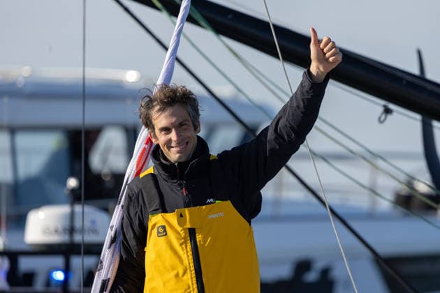 VOILE : Arrivee VendÃ e Globe 2024 2025 - Les Sables d Olonne - 14 01 2025 Charlie Dalin, vainqueur du VendÃ e Globe 2024-2025 en 64j 19h 22min et 49 sec - Les Sables d Olonne le 14 01 2025  Copyright: xAlexisxCourcouxx