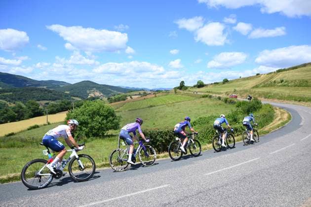 Tour Auvergne - Rhone-Alpes 2026 Stage 5 PARC DES OISEAUX - VILLARS-LES-DOMBES, FRANCE - JUNE 11 : Reinderink Pepijn (NED) of Soudal Quick-Step, Houle Hugo (CAN) of Alpecin - Premier Tech, Dhondt Robbe (BEL) of Team Picnic PostNL, Engelhardt Felix (GER) of Team Jayco AlUla, Guernalec Thibault (FRA) of TotalEnergies during stage 5 of the 78th edition of Tour Auvergne - Rhone-Alpes an UCI World Tour 2.UWT cycling road race stage for Men Elite of 195.8 km with start in Saint-Chamond and finish in Parc des Oiseaux - Villars-les-Dombes on June 11, 2026 in Parc des Oiseaux - Villars-les-Dombes, France, 11 06 2026 ( Motordriver Guy De Vuyst - Parc des Oiseaux - Villars-les-Dombes France  Copyright: xVincentxKalutx