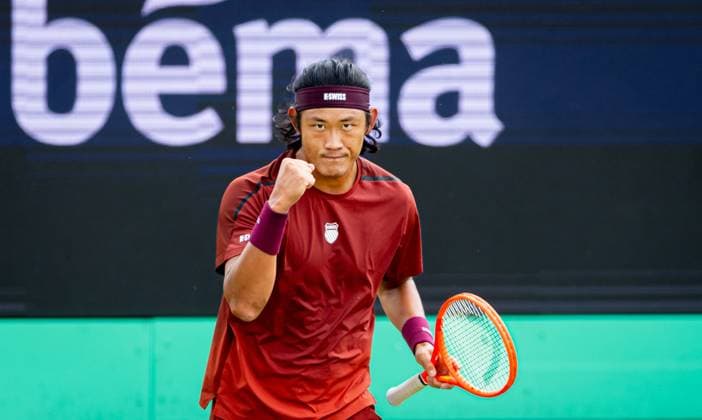 DEN BOSCH - Zhizhen Zhang (CHN) during the ATP, Tennis Herren singles match against Tallon Griekspoor at the LibÃ ma Open 2026. The combined ATP WTA, Tennis Damen tournament is being held on the event grounds of the former Autotron car theme park. IRIS VAN DEN BROEK ANP xVIxANPxSportx xxANPxIVx 560739715 originalFilename: 560739715.jpg