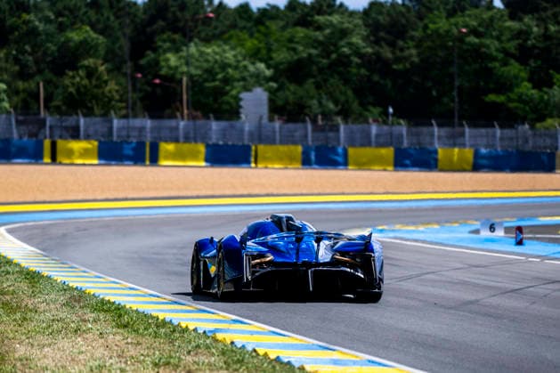 24 HEURES DU MANS 2026 - FREE PRACTICE AND QUALIFIYING SESSION Alpine Alpenglow, action during the Free Practice and Qualifying session of the 24 Hours of Le Mans 2026, 3rd round of the 2026 FIA World Endurance Championship, from June 10 to 11, 2026 on the Circuit des 24 Heures du Mans in Le Mans, France - Le MansFrance  Copyright: xFabrizioxBoldonix