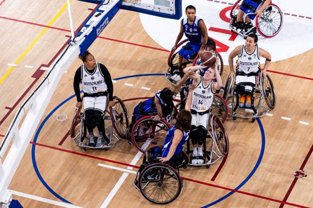 GUADALAJARA, SPAIN - JUNE 11: Lilly-Rose Sellak (Germany, 14) controls the ball against Thailand defense during the 2026 IWBF Women™s Repechage match between Germany vs. Thailand at Palacio Multiusos de Guadalajara on June 11, 2026 in Guadalajara, Spain. Spain Copyright: xSteffiexWunderlx