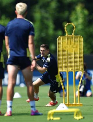 Kenny McLean of Scotland Scotland Training Session and press conference, PK, Pressekonferenz 2026 FIFA World Cup, WM, Weltmeisterschaft, Fussball Football, Atrium Health Performance Park, Charlotte, USA - 11 Jun 2026Charlotte Atrium Health Performance Park United States of America EDITORIAL USE ONLY No use with unauthorised audio, video, data, fixture lists, club league logos or live services. Online in-match use limited to 120 images, no video emulation. No use in betting, games or single club league player publications.  Copyright: xMichaelxZemanek Shutterstockx 16919988i
