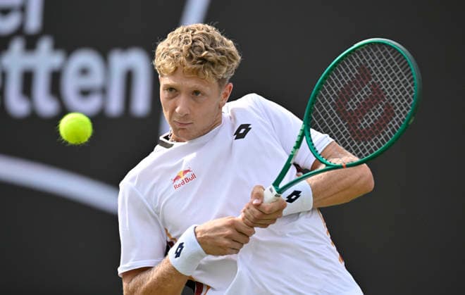 Martin Landaluce (ESP) Aktion Tennis Herren BOSS Open ATP, Tennis Herren 250 Stuttgart 2026 Weissenhof BOSS Open ATP 250 Stuttgart 2026