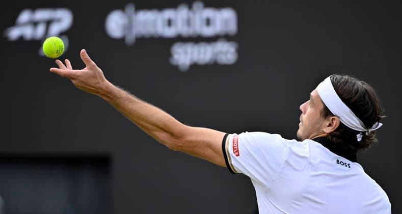 Taylor Fritz (USA) Aktion Aufschlag Tennis Herren BOSS Open ATP, Tennis Herren 250 Stuttgart 2026 Weissenhof BOSS Open ATP 250 Stuttgart 2026