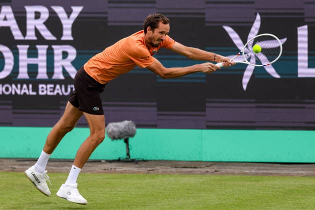 ROSMALEN, NETHERLANDS - JUNE 11: Daniil Medvedev of Russia plays a backhand in his Men s Singles Second Round match against Thijs Boogaard of the Netherlands during Day 4 of the Libema Open Grass Court Championships at the Autotron on June 11, 2026 in Rosmalen, Netherlands.  Copyright: xRenexNijhuis MBxMediax