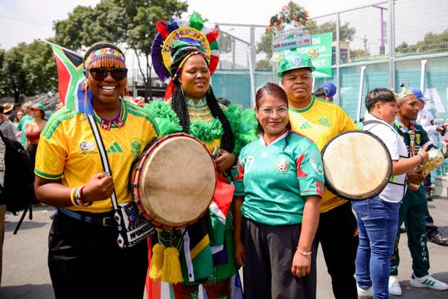 FIFA World Cup, WM, Weltmeisterschaft, Fussball 2026 FIFA WORLD CUP 2026 OPENING CEREMONY GENERAL AMBIANCE 11062026 MEXICO CITY, MEXICO. Photo of mexican and south african fans and general ambiance, before the opening ceremony of the FIFA World Cup 2026, held at the Estadio Ciudad de MÃ xico of Mexico City. Foto de aficionados mexicanos y sudafricanos y ambiente general, antes de la ceremonia de apertura de la Copa del Mundo 2026 de la FIFA, celebrada en el Estadio Ciudad de Mexico de la Ciudad de MÃ xico. PHOTO BY IMAGENSHOP AGENCIA FOTOGRAFICA MEXICO CITY MEXICO CITY MEXICO