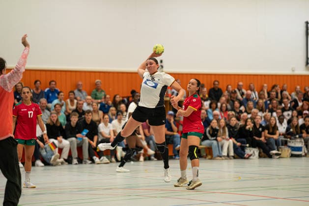 Germany U20w vs. Portugal U20w, Handball, Vier-Nationenturnier, 11.6.2026, Saision 2025 2026, Hannover Laura Klocke (Deutschland U20 Frauen, 18, spielt bei HC Leipzig) im Torwurf Hannover Sporthalle Sahlkamp Deutschland