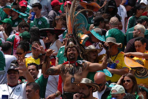 Mexico v South Africa - FIFA World Cup, WM, Weltmeisterschaft, Fussball 2026 - Group A MEXICO CITY, MEXICO - JUNE 11: Mexican fans gather prior to opening match of the World Cup First Stage Group A match between Mexico and South Africa at Estadio Azteca (Mexio Stadium) in Mexico City, Mexico on June 11, 2026. Juancho Torres Anadolu Mexico City Mexico. Editorial use only. Please get in touch for any other usage.  Copyright: x2026xAnadoluxJuanchoxTorresx