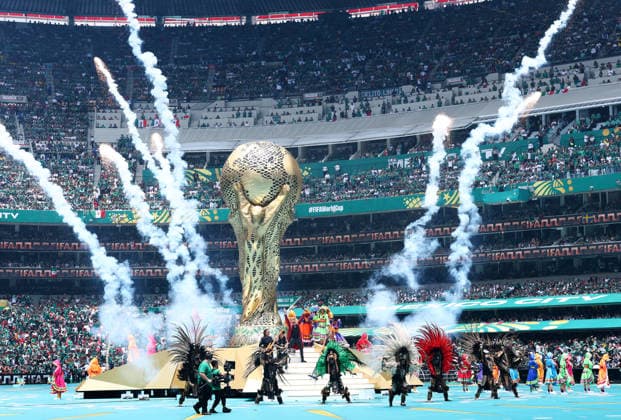The Mexican pop rock band Mana performs before the start of the FIFA World Cup, WM, Weltmeisterschaft, Fussball soccer match between Mexico and South Africa Cup at Aztec Stadium in Mexico City, Mexico, on Thursday, June 11, 2026.  MEX20260611901 CHRISTIANxBRUNSKILL