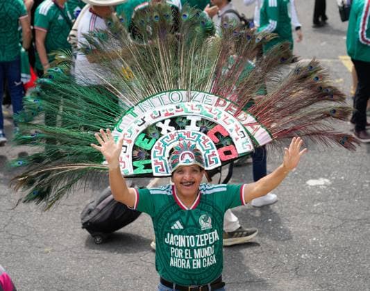 Mexico v South Africa - FIFA World Cup, WM, Weltmeisterschaft, Fussball 2026 - Group A MEXICO CITY, MEXICO - JUNE 11: Mexican fans gather prior to opening match of the World Cup First Stage Group A match between Mexico and South Africa at Estadio Azteca (Mexio Stadium) in Mexico City, Mexico on June 11, 2026. Jose Hernandez Anadolu Mexico City Mexico. Editorial use only. Please get in touch for any other usage.  Copyright: x2026xAnadoluxJosexHernandezx