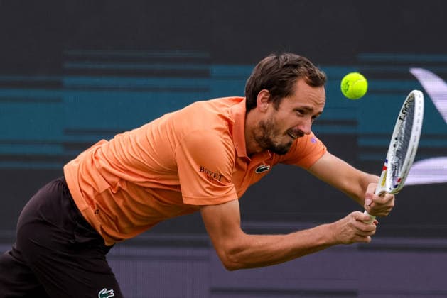 ROSMALEN, NETHERLANDS - JUNE 11: Daniil Medvedev plays a backhand in his Men s Singles Second Round match against Thijs Boogaard of the Netherlands during Day 4 of the Libema Open Grass Court Championships at the Autotron on June 11, 2026 in Rosmalen, Netherlands.  Copyright: xRenexNijhuis MBxMediax