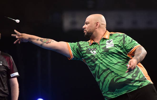 11.06.2026, xhbx, Dart World Cup of Darts 2025, v.l. Devon Petersen (Südafrika) (DFL DFB REGULATIONS PROHIBIT ANY USE OF PHOTOGRAPHS as IMAGE SEQUENCES and or QUASI-VIDEO) Frankfurt