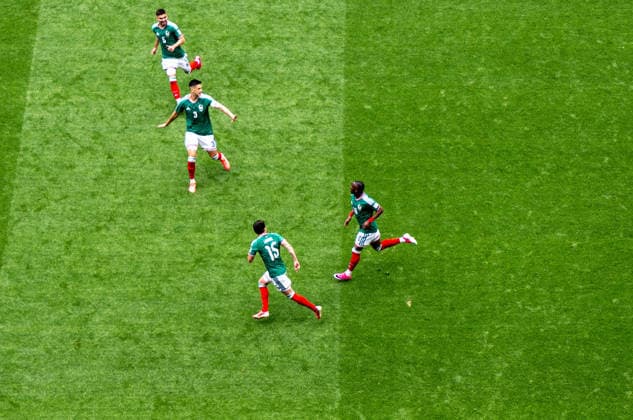 Fußball, Herren, FIFA World Cup, WM, Weltmeisterschaft, Fussball 2026 in Mexiko, Kanada und USA, Eröffnungsspiel in Mexiko-City (Gruppe A, 1. Spieltag), Mexiko - Südafrika, v. l. Johan Vasquez (Mexiko), Cesar Montes (Mexiko), Israel Reyes (Mexiko), Julian Quinones (Mexiko), Jubel nach Tor zum 1:0, 11.06. 2026,