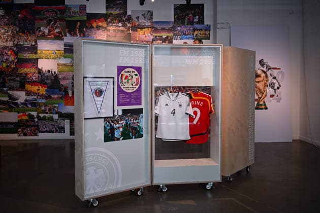 Fussball FIFA WM 2026 11.06.2026 German House of Soccer in Manhattan New York, Pre Opening beim Eroeffnungsspiel der WM 2026, Mexiko - Suedafrika, Ausstellung