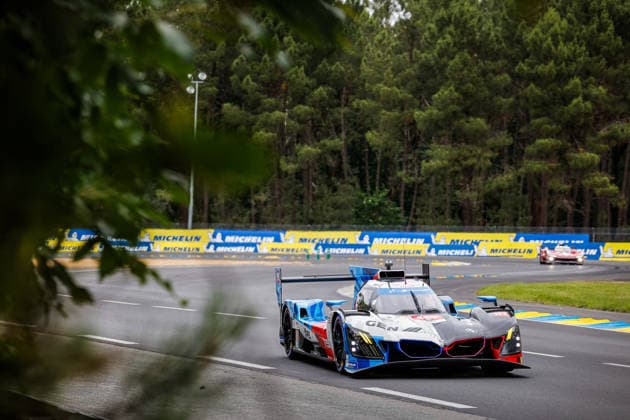 24 HEURES DU MANS 2026 - FREE PRACTICE AND QUALIFIYING SESSION 15 MAGNUSSEN Kevin (dnk), MARCIELLO Raffaele (swi), VANTHOOR Dries (bel), BMW M Team WRT, BMW M Hybrid V8 15, Hypercar, action, N during the Free Practice and Qualifying session of the 24 Hours of Le Mans 2026, 3rd round of the 2026 FIA World Endurance Championship, from June 10 to 11, 2026 on the Circuit des 24 Heures du Mans in Le Mans, France - Le MansFrance Copyright: xFREDERICxLExFLOCxHx