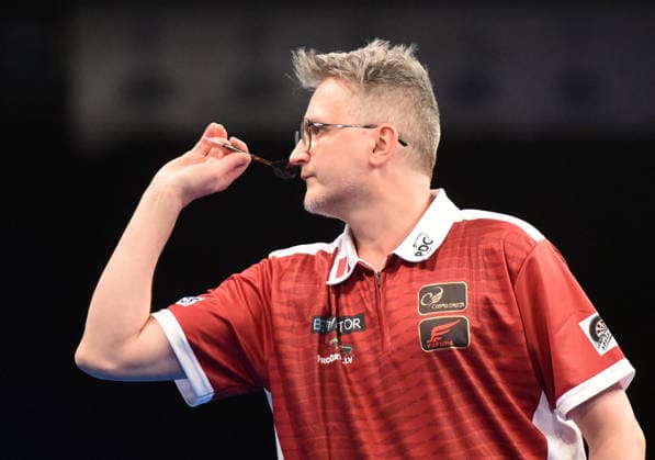 11.06.2026, xhbx, Dart World Cup of Darts 2025, v.l. Valters Melderis (Lettland) (DFL DFB REGULATIONS PROHIBIT ANY USE OF PHOTOGRAPHS as IMAGE SEQUENCES and or QUASI-VIDEO Frankfurt