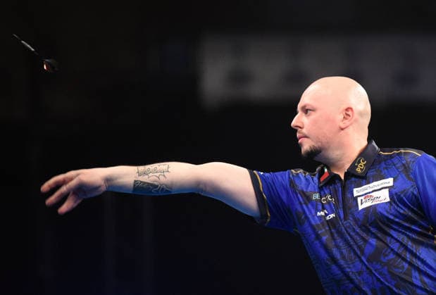 11.06.2026, xhbx, Dart World Cup of Darts 2025, v.l. Michele Turertta (Italien) (DFL DFB REGULATIONS PROHIBIT ANY USE OF PHOTOGRAPHS as IMAGE SEQUENCES and or QUASI-VIDEO Frankfurt