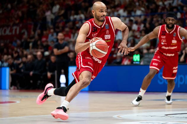 IPA85587476 - Shavon Shields (Olimpia Milano) in action against Umana Reyer Venezia during the Playoffs - Final - EA7 Emporio Armani Milano vs. Umana Reyer Venezia, an Italian Basketball Serie A game in Milan, Italy, on June 11, 2026  Copyright: xSaraxAngelica IPAxSportx xx 85587476