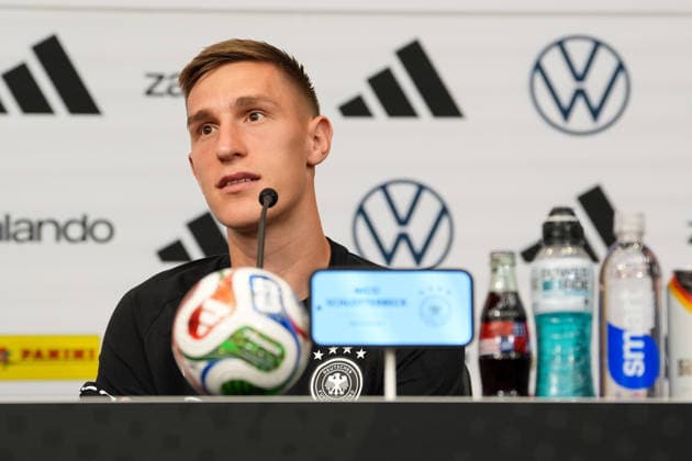 Nico Schlotterbeck (Deutschland, 15) nimmt an Pressekonferenz. USA, Deutsche Fussballnationalmannschaft, Pressekonferenz, Winston-Salem, 11.06.2026 USA, Deutsche Fussballnationalmannschaft, Pressekonferenz, Winston-Salem, 11.06.2026 Winston-Salem