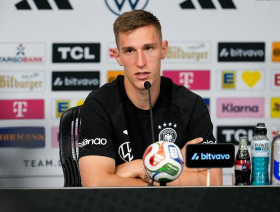 Nico Schlotterbeck (Deutschland, 15) nimmt an Pressekonferenz. USA, Deutsche Fussballnationalmannschaft, Pressekonferenz, Winston-Salem, 11.06.2026 USA, Deutsche Fussballnationalmannschaft, Pressekonferenz, Winston-Salem, 11.06.2026 Winston-Salem