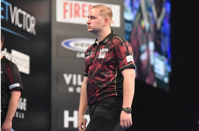 11.06.2026, xhbx, Dart World Cup of Darts 2025, v.l. Dimitri Van den Bergh (Belgien) (DFL DFB REGULATIONS PROHIBIT ANY USE OF PHOTOGRAPHS as IMAGE SEQUENCES and or QUASI-VIDEO Frankfurt