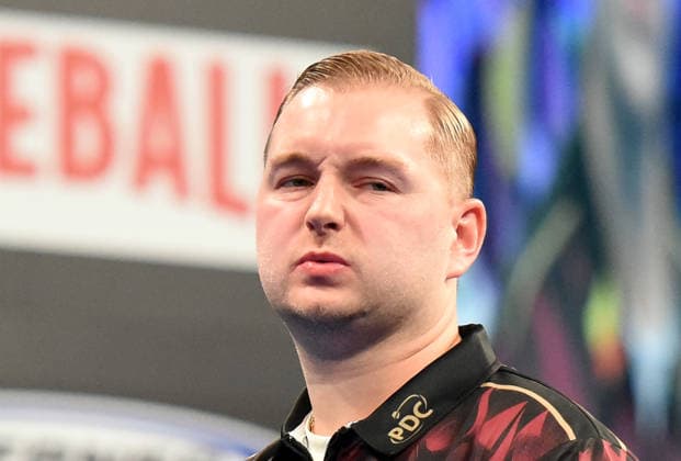 11.06.2026, xhbx, Dart World Cup of Darts 2025, v.l. Dimitri Van den Bergh (Belgien) enttäuscht, enttäuscht schauend, dissapointed (DFL DFB REGULATIONS PROHIBIT ANY USE OF PHOTOGRAPHS as IMAGE SEQUENCES and or QUASI-VIDEO Frankfurt