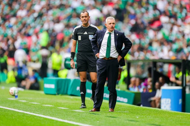 FIFA World Cup, WM, Weltmeisterschaft, Fussball 2026 FIFA WORLD CUP 2026 MEXICO VS SOUTH AFRICA 11062026 MEXICO CITY, MEXICO. Action photo of Javier Aguirre coach of Mexico, during the opening game of the FIFA World Cup 2026, held at the Estadio Ciudad de MÃ xico of Mexico City. Foto de accion de Javier Aguirre entrenador de Mexico, durante el juego inaugural de la Copa del Mundo 2026 de la FIFA, celebrado en el Estadio Ciudad de MÃ xico de la Ciudad de MÃ xico. PHOTO BY IMAGENSHOP AGENCIA FOTOGRAFICA MEXICO CITY MEXICO CITY MEXICO