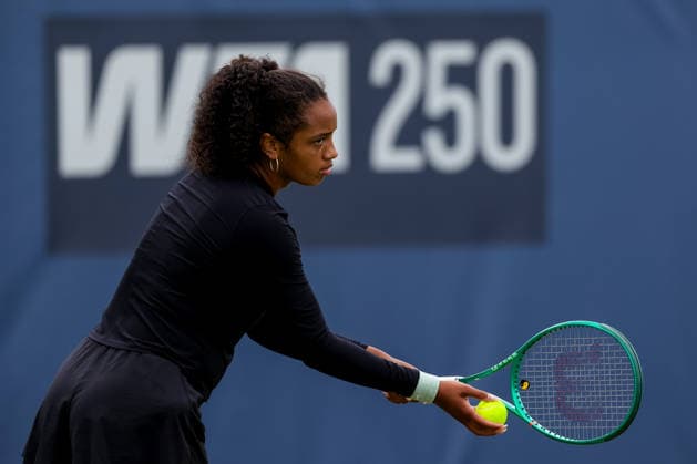 ROSMALEN, NETHERLANDS - JUNE 11: Robin Montgomery of the United States serves in her Women s Singles Second Round match against Greet Minnen of Belgium during Day 4 of the Libema Open Grass Court Championships at the Autotron on June 11, 2026 in Rosmalen, Netherlands.  Copyright: xRenexNijhuis MBxMediax