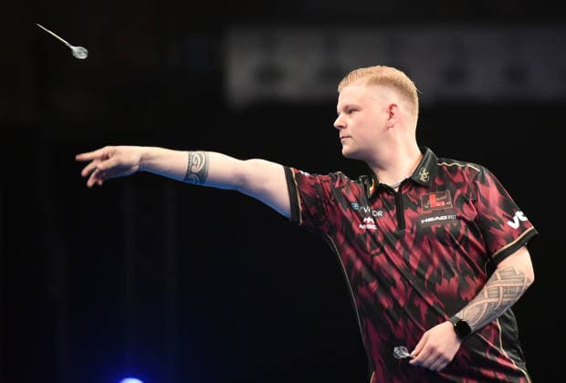 11.06.2026, xhbx, Dart World Cup of Darts 2025, v.l. Mike de Decker (Belgien) (DFL DFB REGULATIONS PROHIBIT ANY USE OF PHOTOGRAPHS as IMAGE SEQUENCES and or QUASI-VIDEO Frankfurt