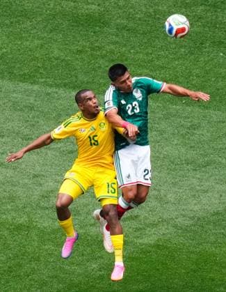 Mexico v South Africa - FIFA World Cup, WM, Weltmeisterschaft, Fussball 2026 - Group A MEXICO CITY, MEXICO - JUNE 11: Iqraam Rayners of South Africa in action against Jesus Gallardo of Mexico during the World Cup First Stage Group A match between Mexico and South Africa at Estadio Azteca (Mexico Stadium) in Mexico City, Mexico on June 11, 2026. Jose Hernandez Anadolu Mexico City Mexico. Editorial use only. Please get in touch for any other usage.  Copyright: x2026xAnadoluxJosexHernandezx