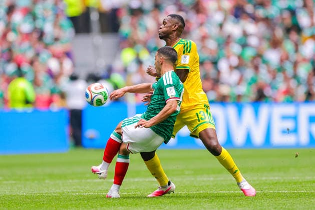 FIFA World Cup, WM, Weltmeisterschaft, Fussball 2026 FIFA WORLD CUP 2026 MEXICO VS SOUTH AFRICA 11062026 MEXICO CITY, MEXICO. Action photo of Erik Lira (6) of Mexico and Sphephelo Sithole (13) of South Africa, during the opening game of the FIFA World Cup 2026, held at the Estadio Ciudad de MÃ xico of Mexico City. Foto de accion de Erik Lira (6) de Mexico y Sphephelo Sithole (13) de South Africa, durante el juego inaugural de la Copa del Mundo 2026 de la FIFA, celebrado en el Estadio Ciudad de MÃ xico de la Ciudad de MÃ xico. PHOTO BY IMAGENSHOP AGENCIA FOTOGRAFICA MEXICO CITY MEXICO CITY MEXICO