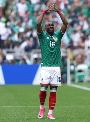 MEXICO CITY, MEXICO - JUNE 11: Julian Quinones of Mexico celebrates after scoring his teams first goal during the FIFA World Cup, WM, Weltmeisterschaft, Fussball 2026 Group A match between Mexico and South Africa at Mexico City Stadium on June 11, 2026 in Mexico City, Mexico.  Copyright: xMBxMediax