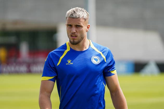 Bosnia and Herzegovina Training Day - 2026 FIFA World Cup, WM, Weltmeisterschaft, Fussball Ermedin DEMIROVIC 10 of Bosnia and Herzegovina national football team warms-up during the training day ahead the 2026 FIFA World Cup Group B match against Canada at Centennial Park. on June 11, 2026 in Toronto, Canada. (Photo by Leonardo Ramirez Eyepix Group) Copyright: xLeonardoxRamirezx xEyepixxGroupx LR11062026-00855