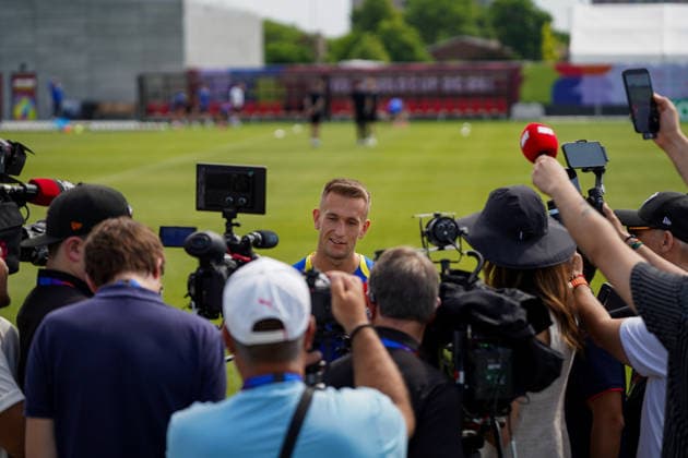 Bosnia and Herzegovina Training Day - 2026 FIFA World Cup, WM, Weltmeisterschaft, Fussball Amar MEMIC 15 of Bosnia and Herzegovina national football team attending media during the training day ahead the 2026 FIFA World Cup Group B match against Canada at Centennial Park. on June 11, 2026 in Toronto, Canada. (Photo by Leonardo Ramirez Eyepix Group) Copyright: xLeonardoxRamirezx xEyepixxGroupx LR11062026-00883