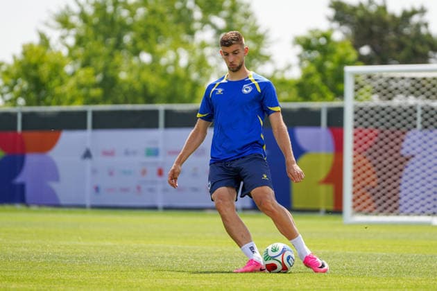 June 11, 2026, Toronto, Ciudad de Mexico, Canada: Jovo LUKIC 25 of Bosnia and Herzegovina national football team warms-up during the training day ahead the 2026 FIFA World Cup, WM, Weltmeisterschaft, Fussball Group B match against Canada at Centennial Park. on June 11, 2026 in Toronto, Canada. Toronto Canada - ZUMAe321 20260611_zsa_e321_039 Copyright: xLeonardoxRamirezx