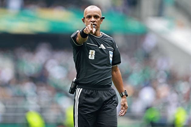 June 11, 2026, Mexico City, Mexico City, Mexico: Brazilian FIFA referee Wilton Pereira Sampaio gestures during the match between Mexico and South Africa for the 1st round of the group A of the FIFA World Cup, WM, Weltmeisterschaft, Fussball 2026, at Mexico City Stadium, in Mexico City, Mexico on June 11, 2026. Mexico City Mexico - ZUMAh208 20260611_zsp_h208_026 Copyright: xHeulerxAndreyx