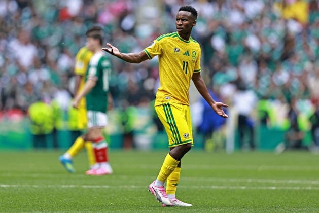 June 11, 2026, Mexico City, Mexico City, Mexico: Themba Zwane of South Africa gestures after receiving a red card during the match between Mexico and South Africa for the 1st round of the group A of the FIFA World Cup, WM, Weltmeisterschaft, Fussball 2026, at Mexico City Stadium, in Mexico City, Mexico on June 11, 2026. Mexico City Mexico - ZUMAh208 20260611_zsp_h208_030 Copyright: xHeulerxAndreyx