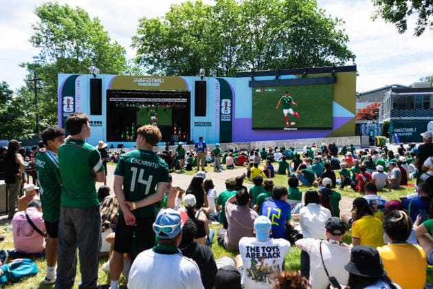 VANCOUVER, CANADA - JUNE 11: Fan supporters of different teams and countries watch the first match of the FIFA World Cup, WM, Weltmeisterschaft, Fussball 2026 between Mexico and South Africa during the FIFA Fan Festival at Hastings Park on June 11, 2026 in Vancouver, British Columbia, Canada.  Copyright: xAmyxElle SPPx Sportspressphoto_SPR165133